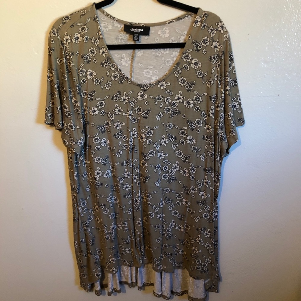 Gray Floral Tshirt